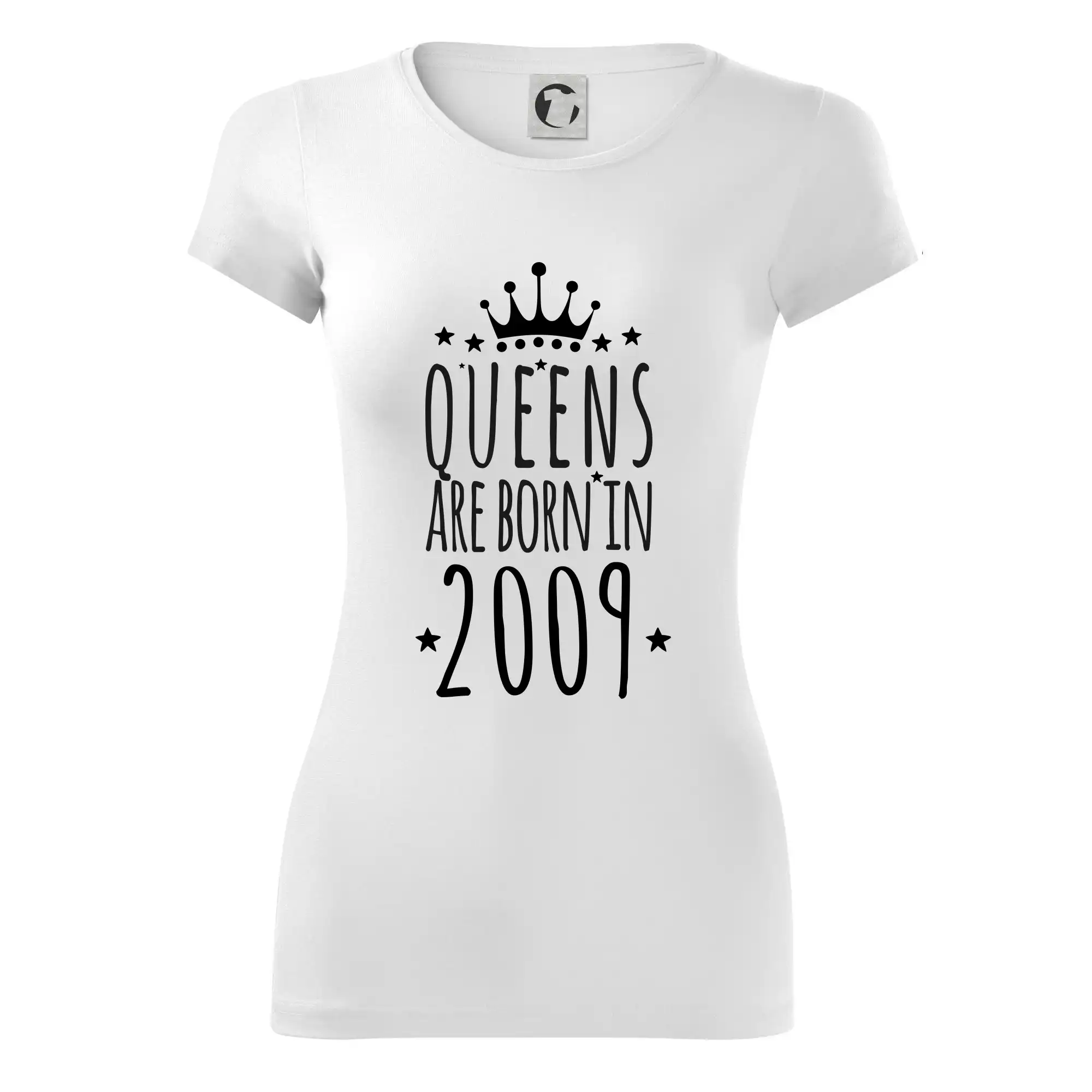 Queens are born in 2009