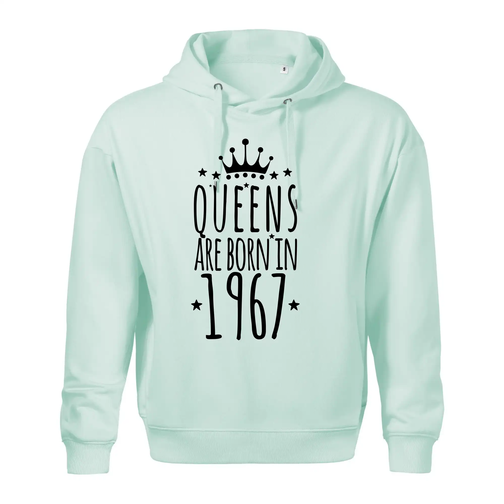 Queens are born in 1967