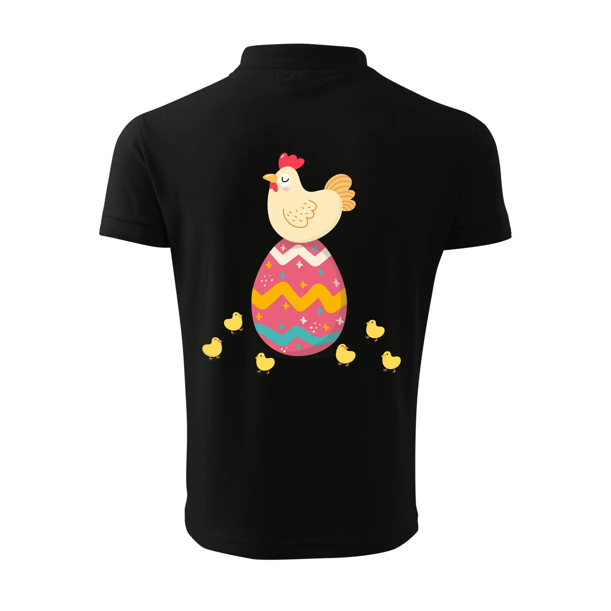 Slepice sedící na velikonočním vejci