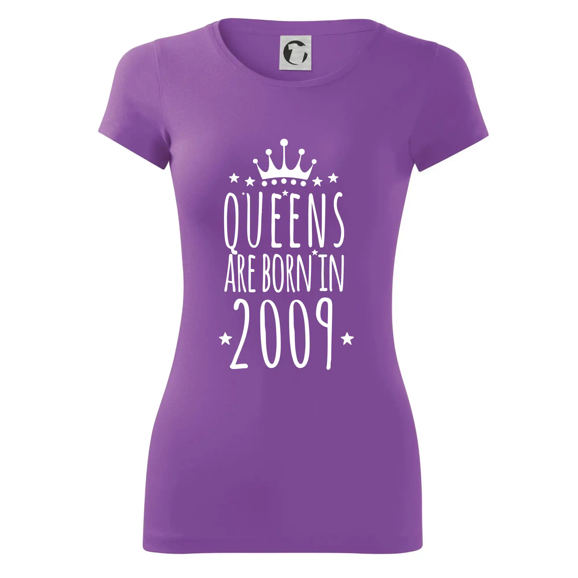 Queens are born in 2009