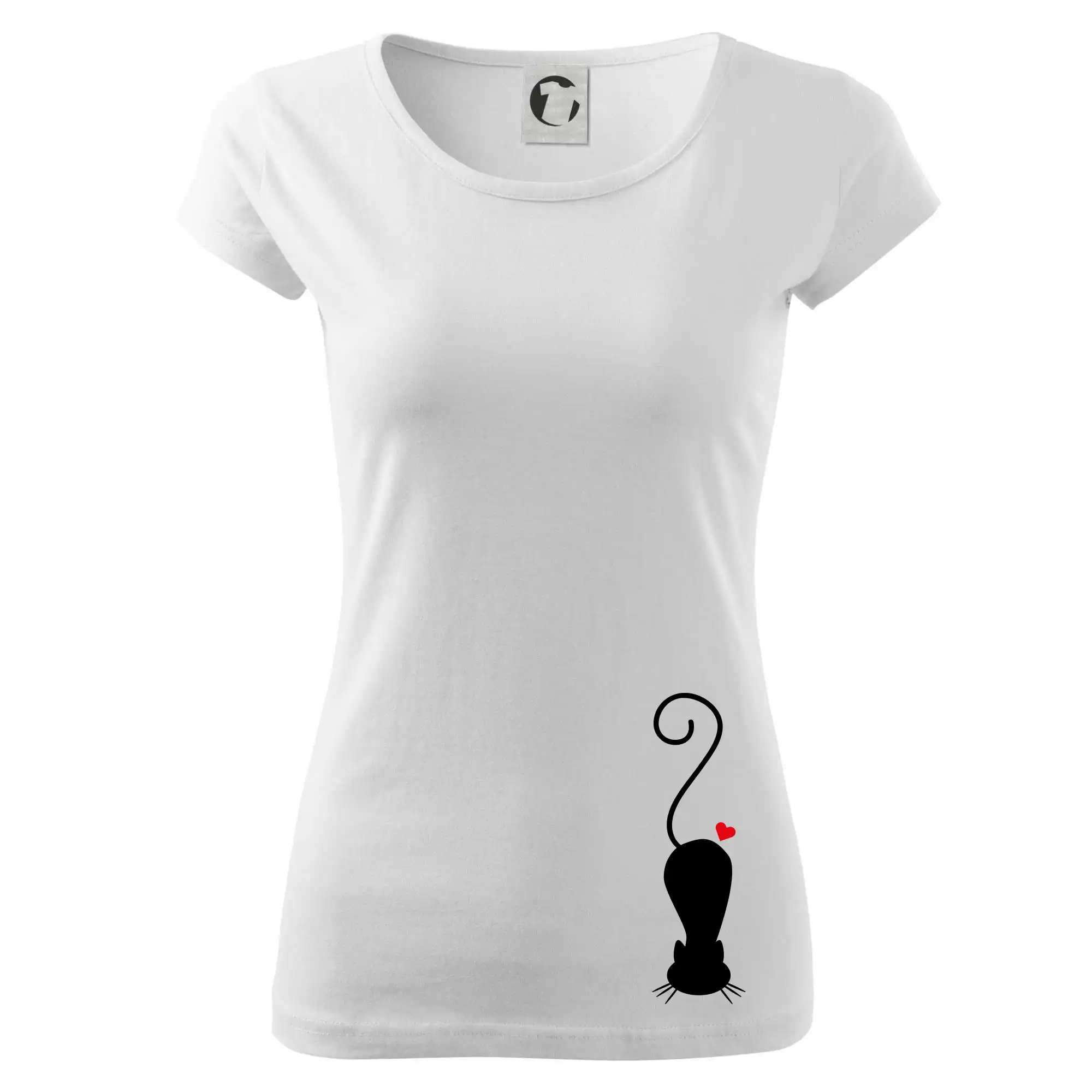 Zamilovaná kočka ležící