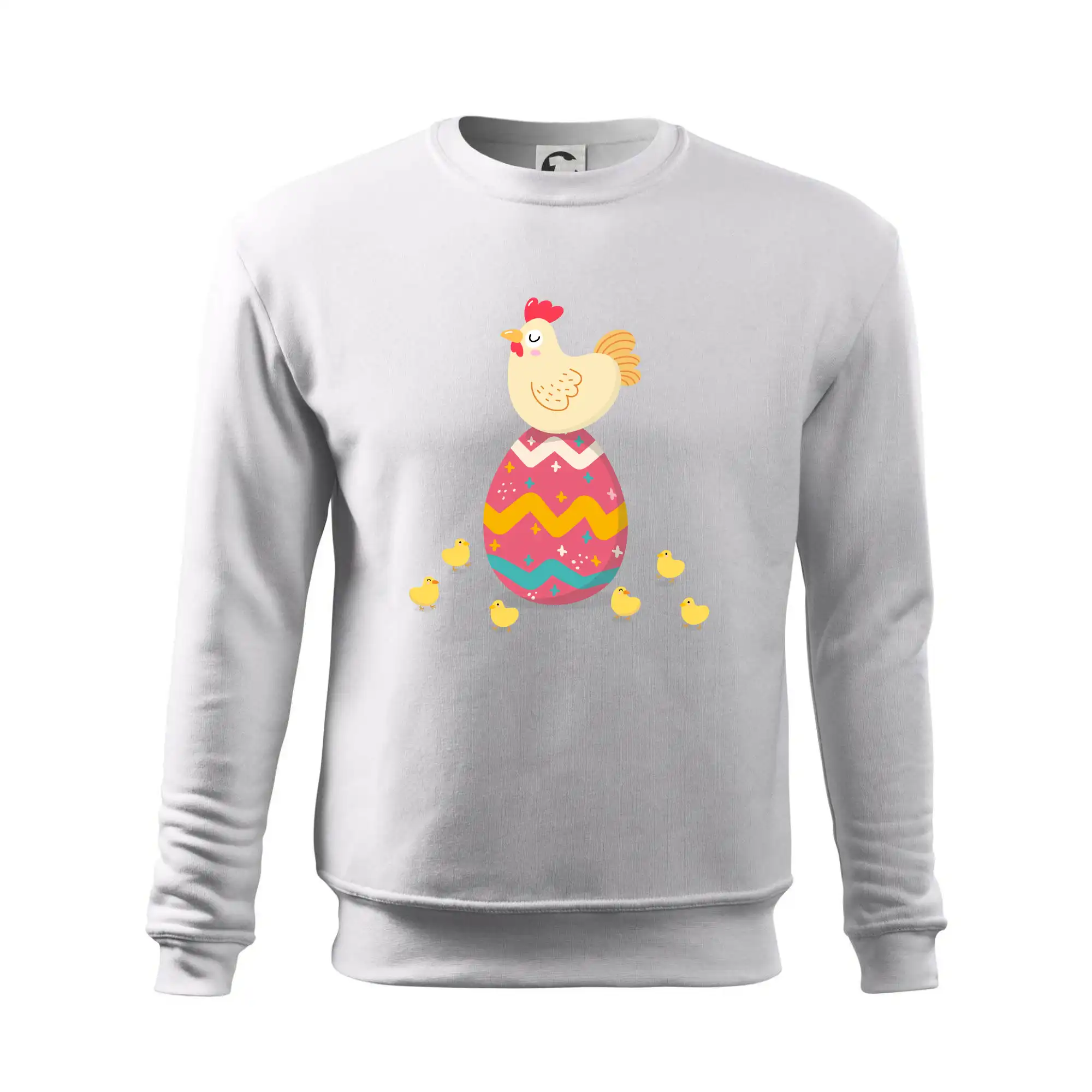 Slepice sedící na velikonočním vejci