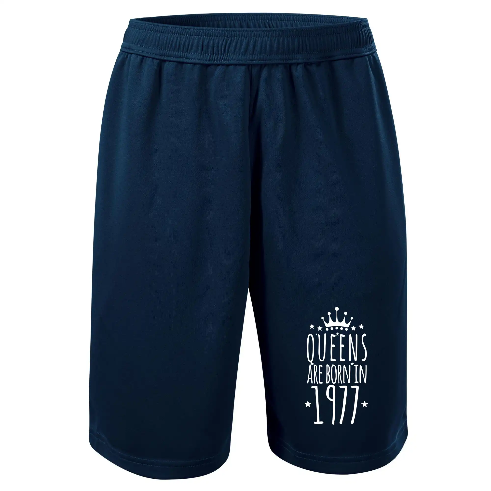 Queens are born in 1977