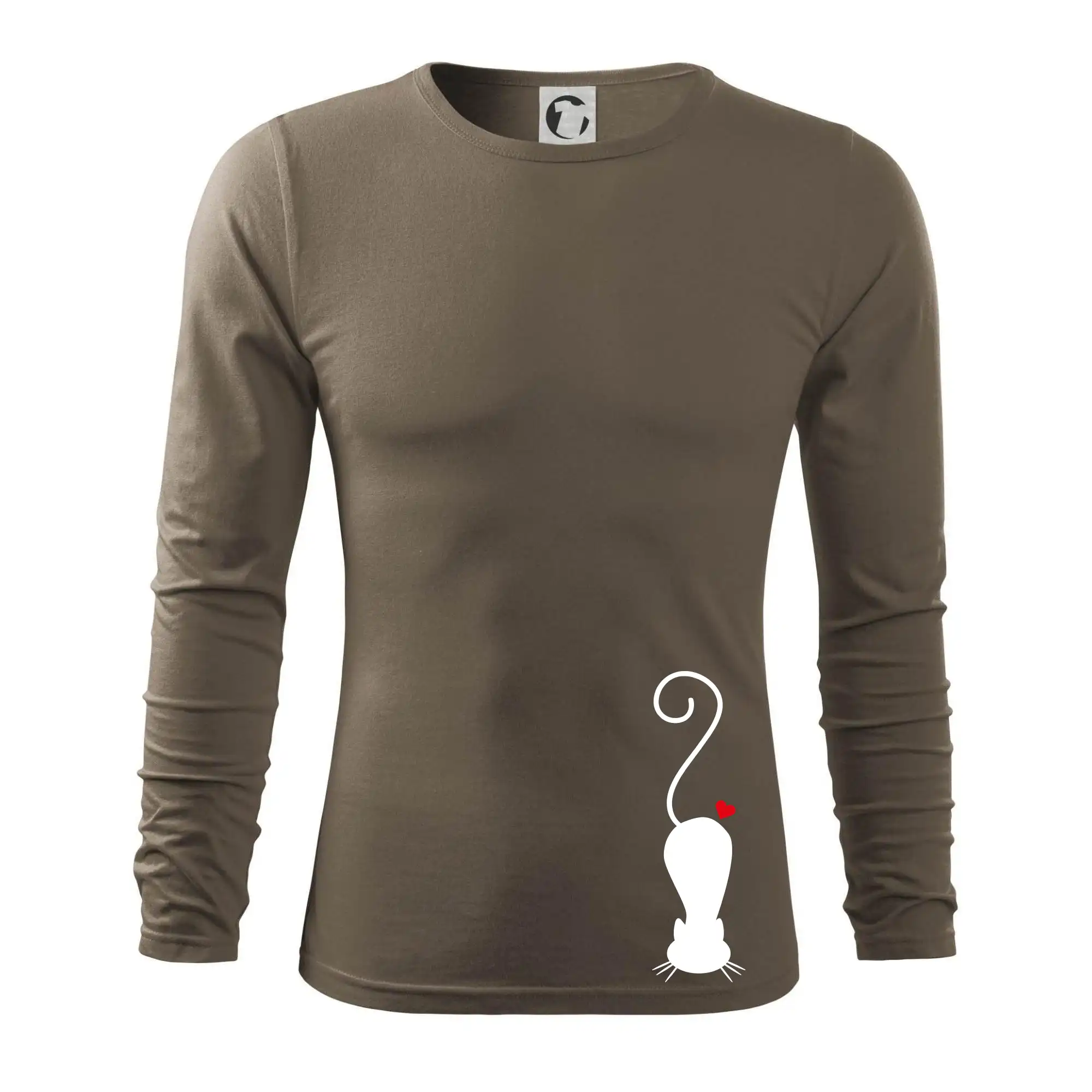 Zamilovaná kočka ležící