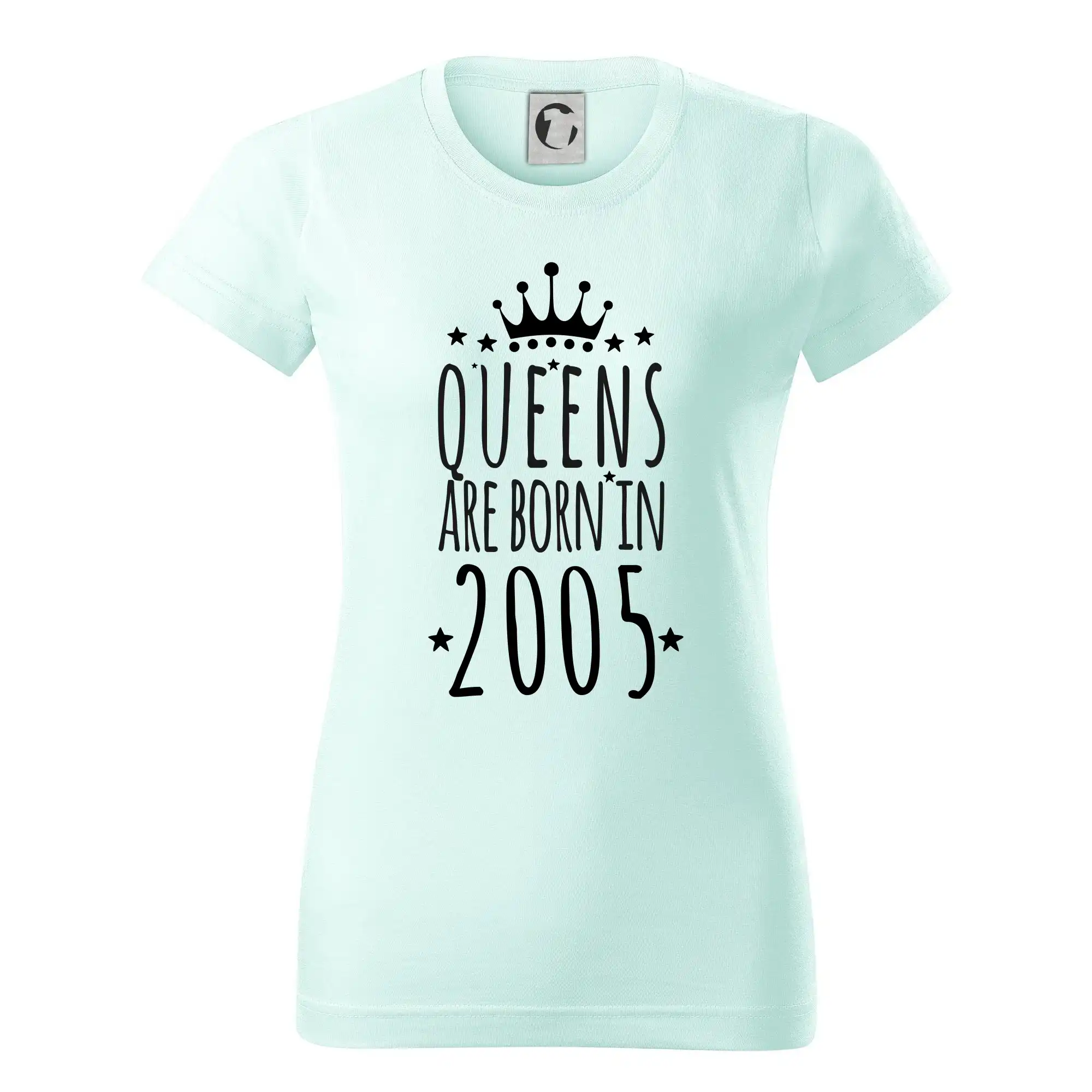 Queens are born in 2005