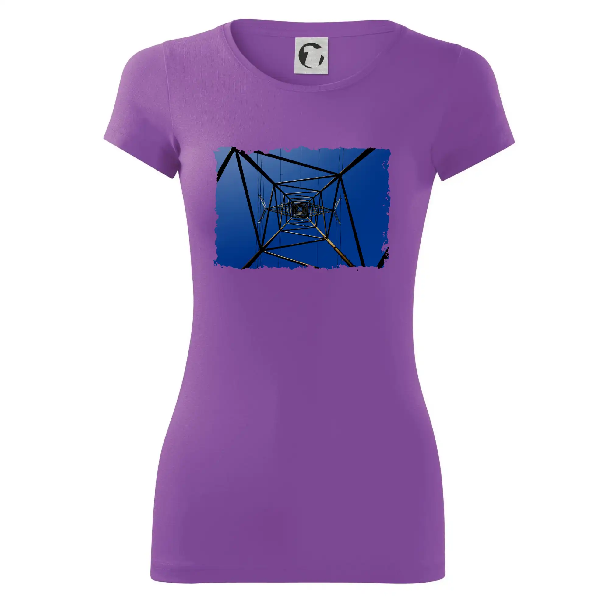 Stožár vysokého napětí zespodu