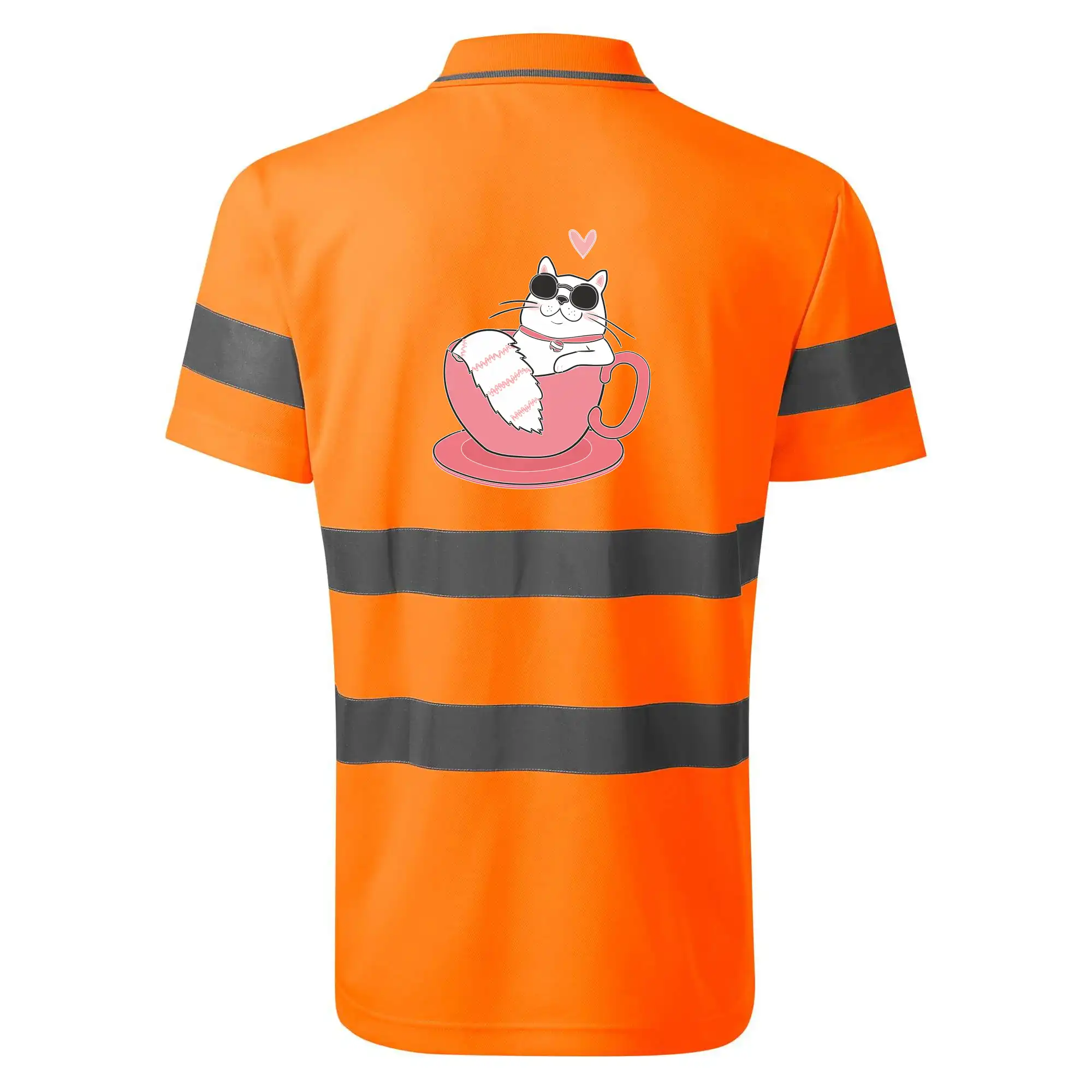 Hustá kočka v hrníčku