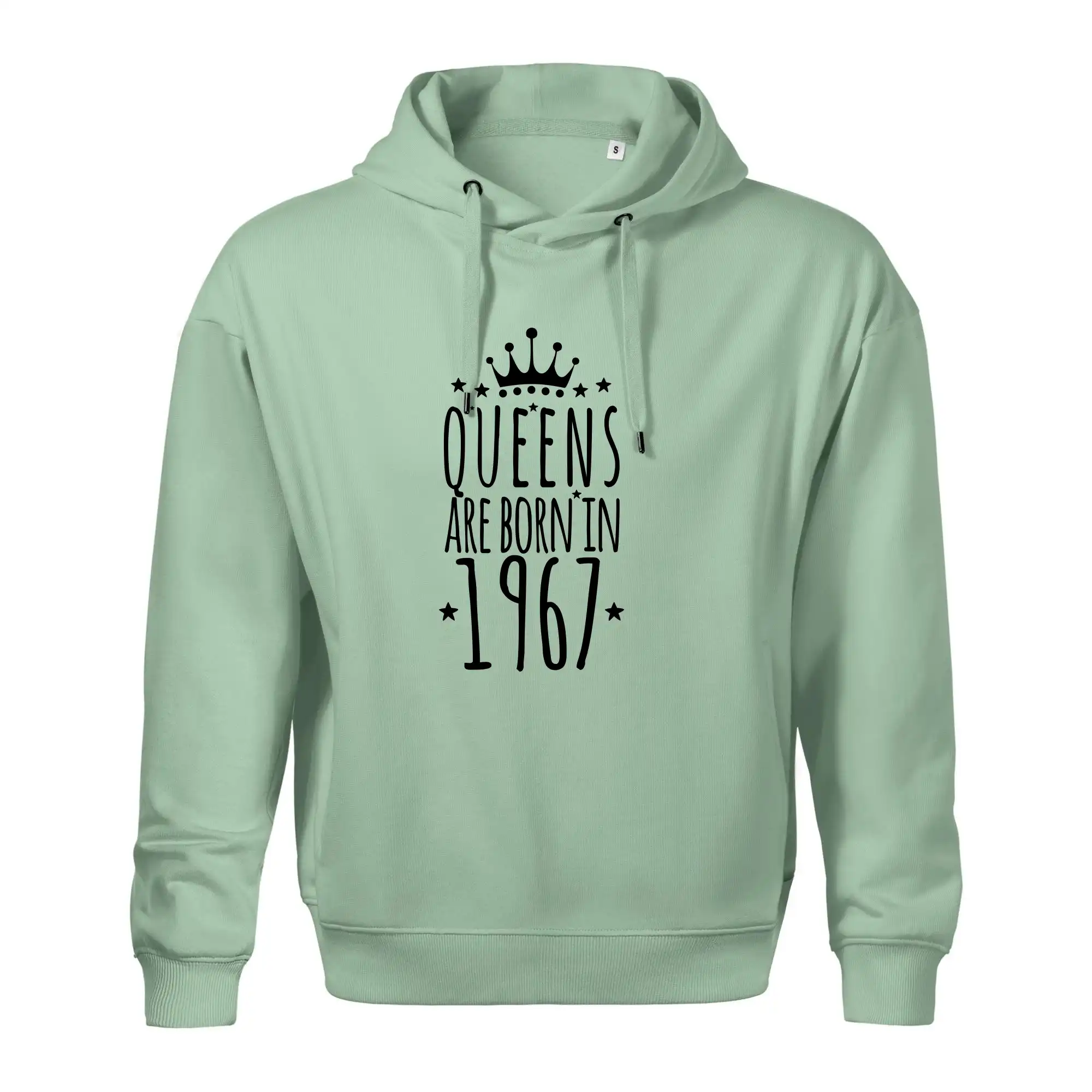 Queens are born in 1967