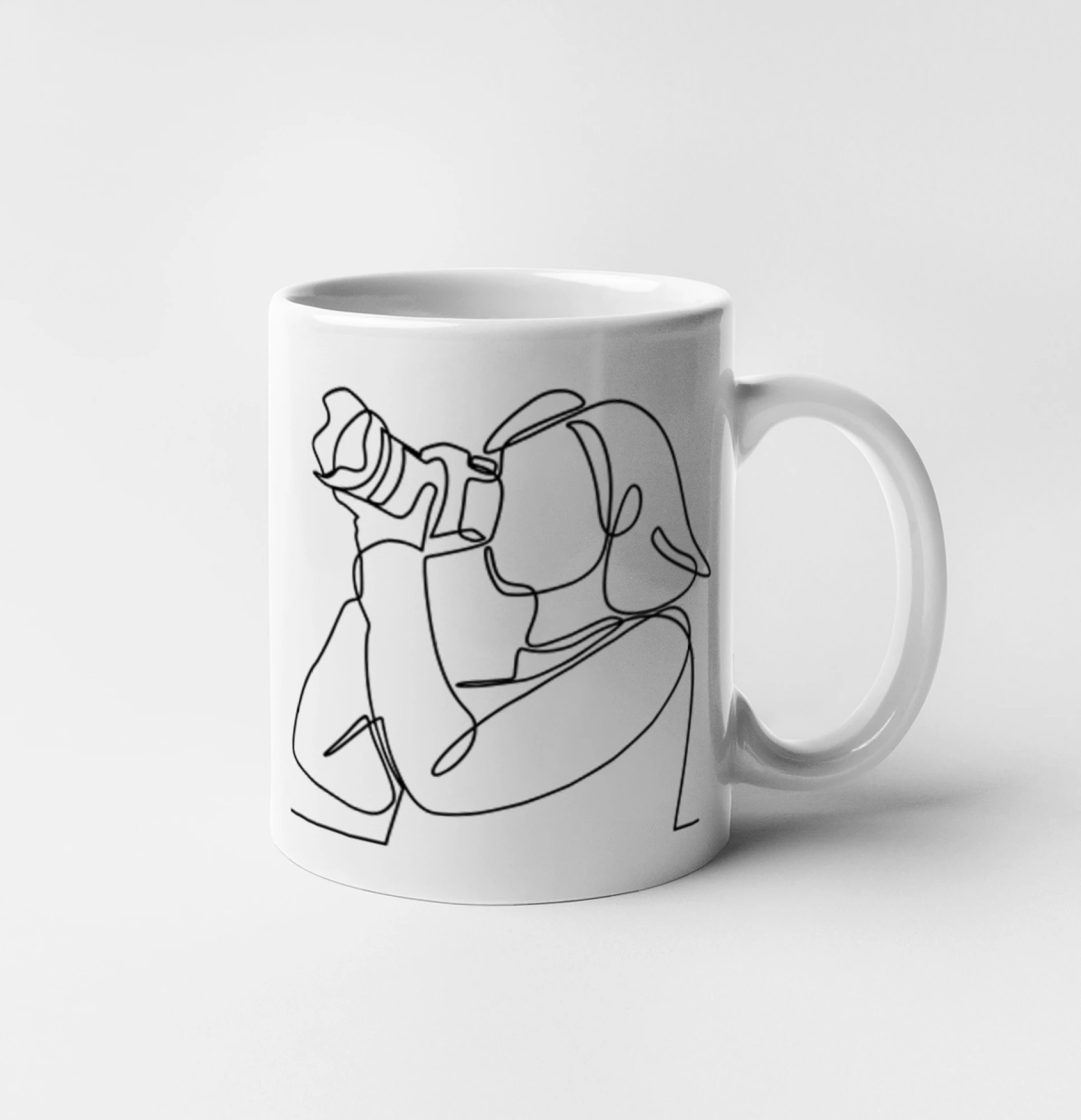 Fotografka stojící jedním tahem