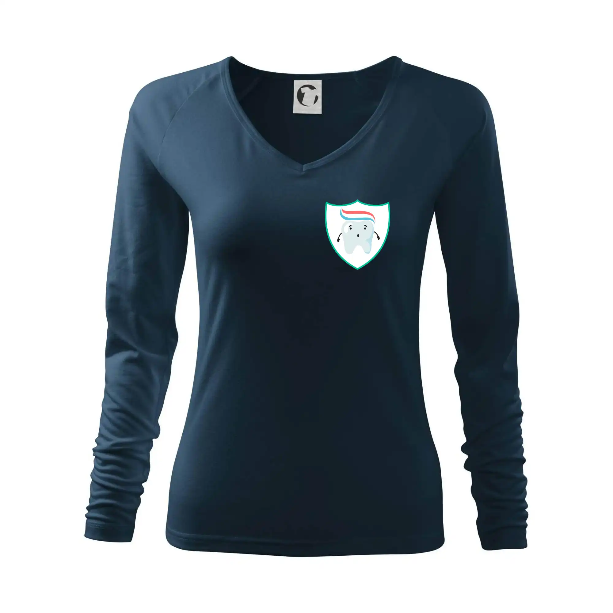 Zoubek na prsu - zubní pasta