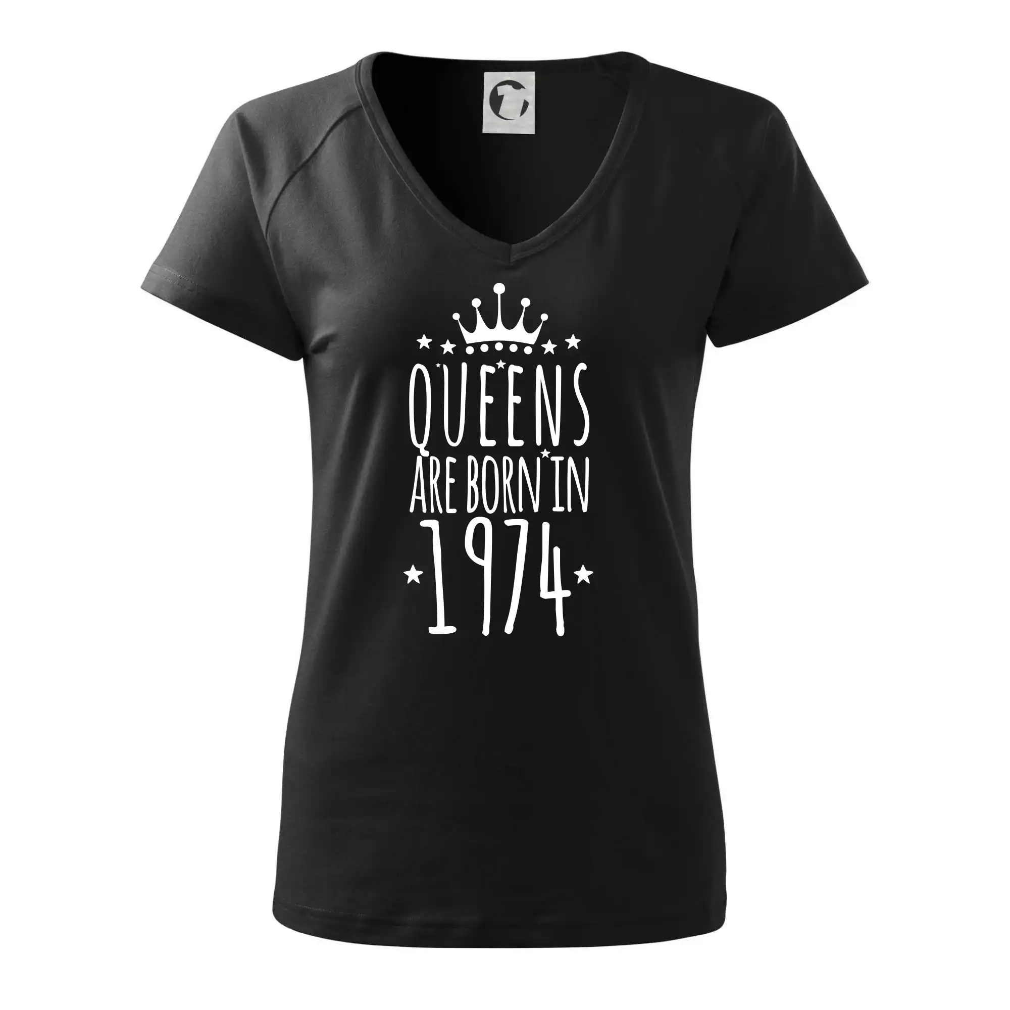Queens are born in 1974