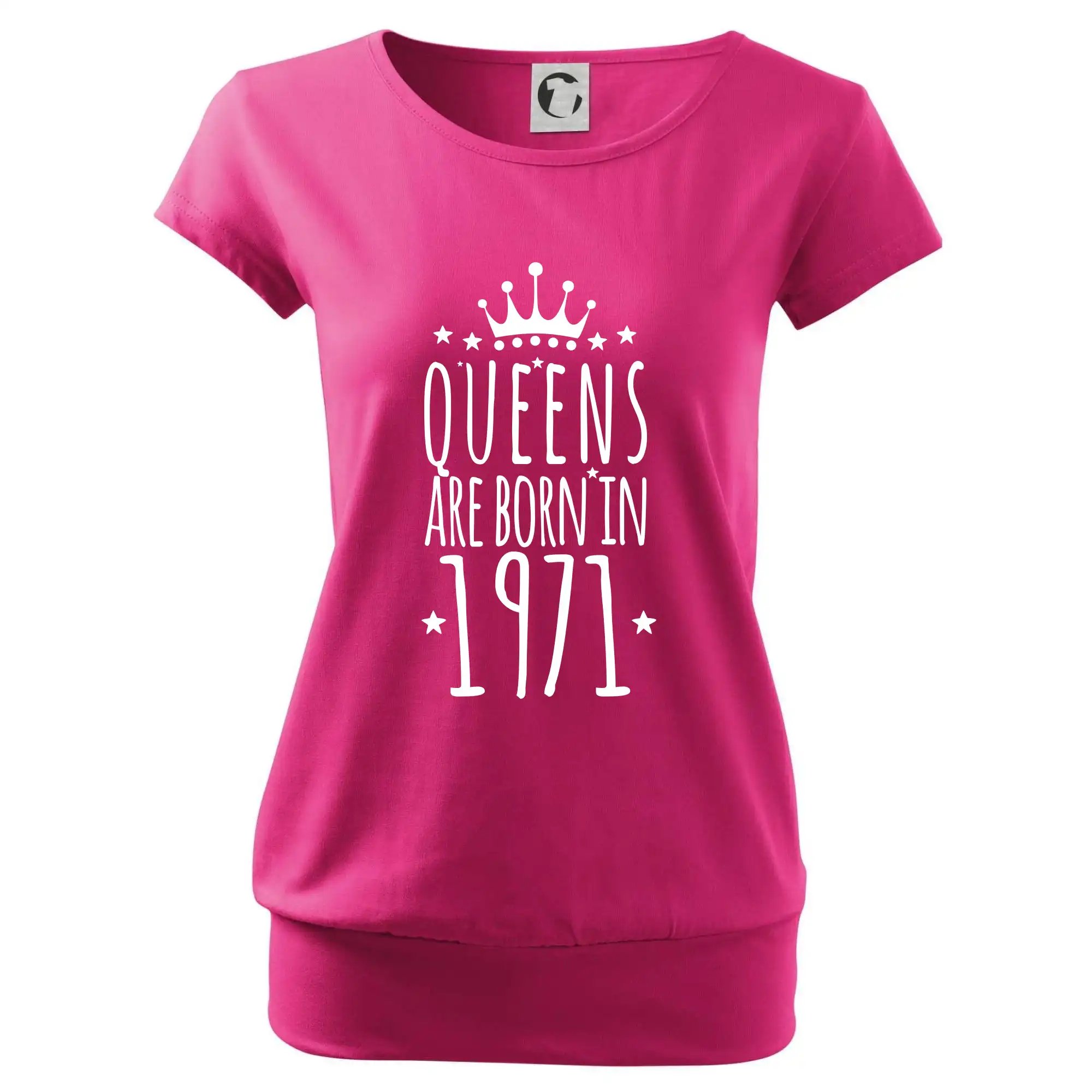 Queens are born in 1971