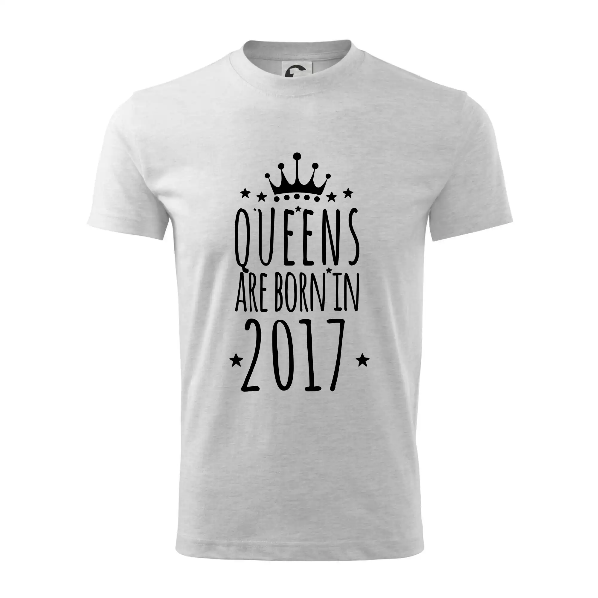 Queens are born in 2017