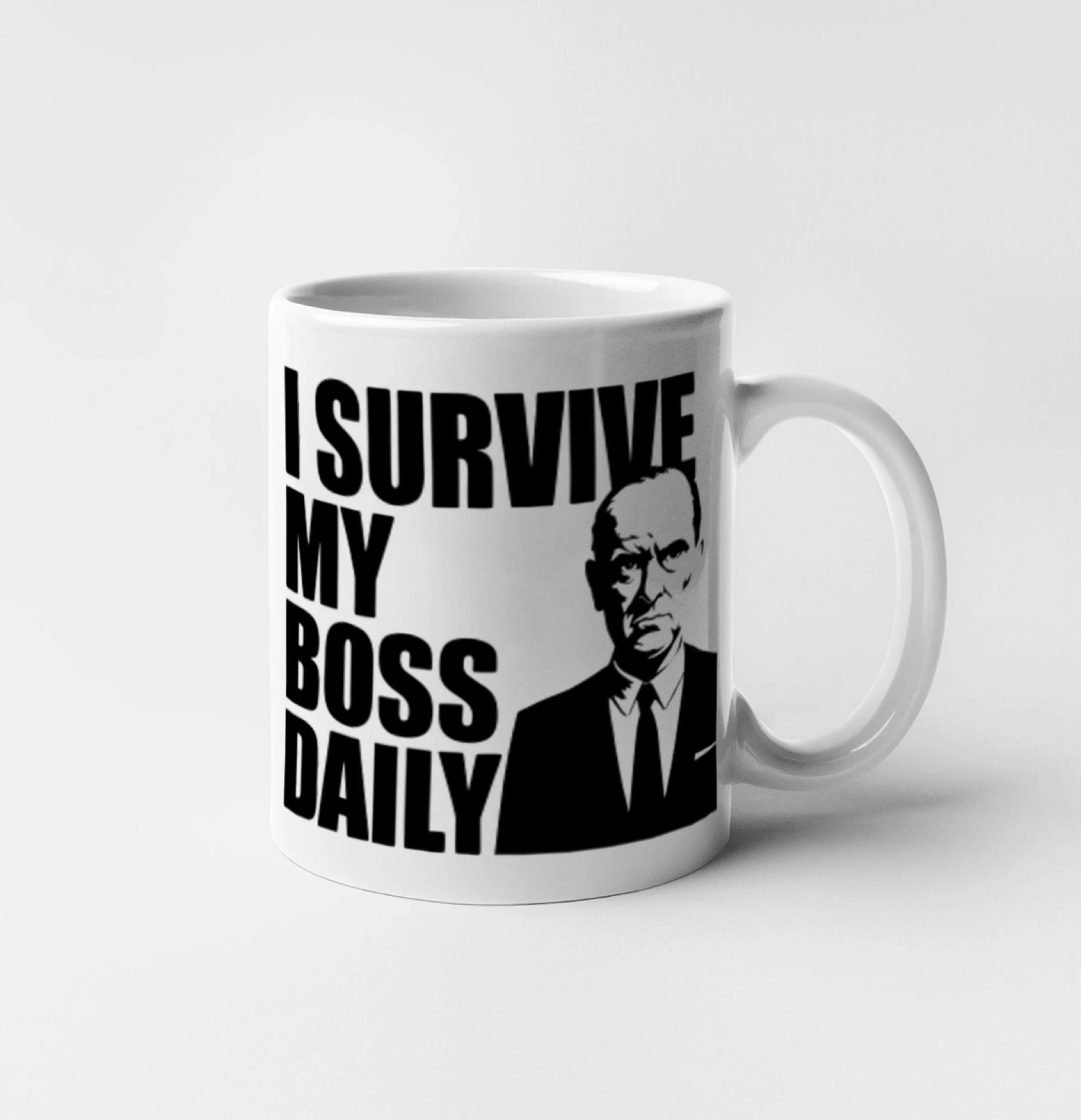 Vtipné tričká do práce - I survive my boss daily - Hrnček 