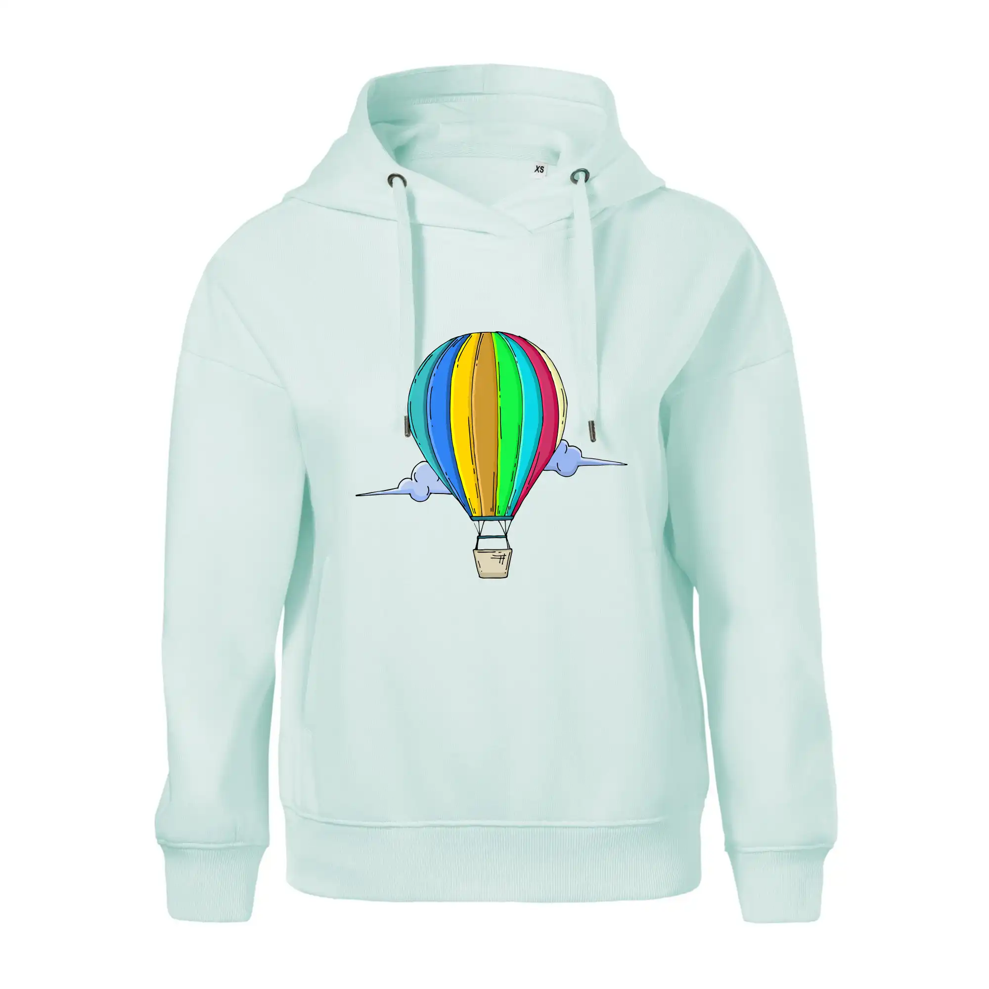 Horkovzdušný balon v oblacích