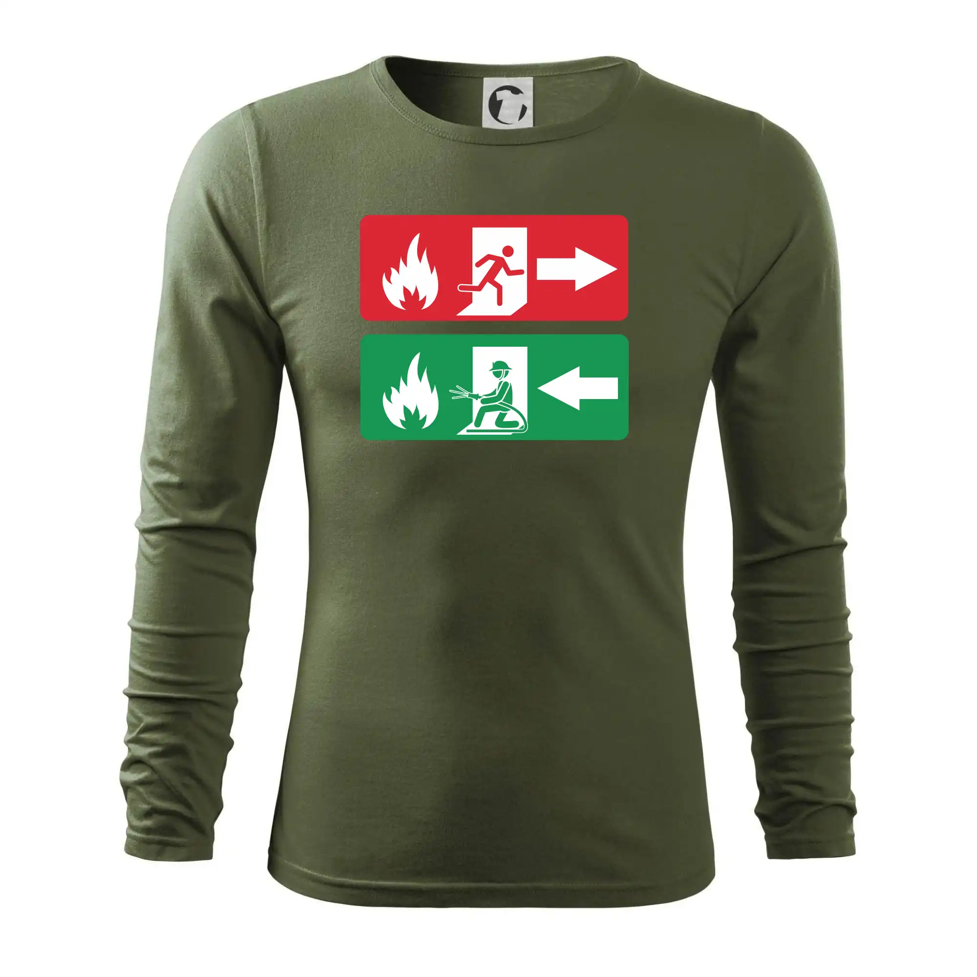 Lidé utíkají, hasiči přibíhají