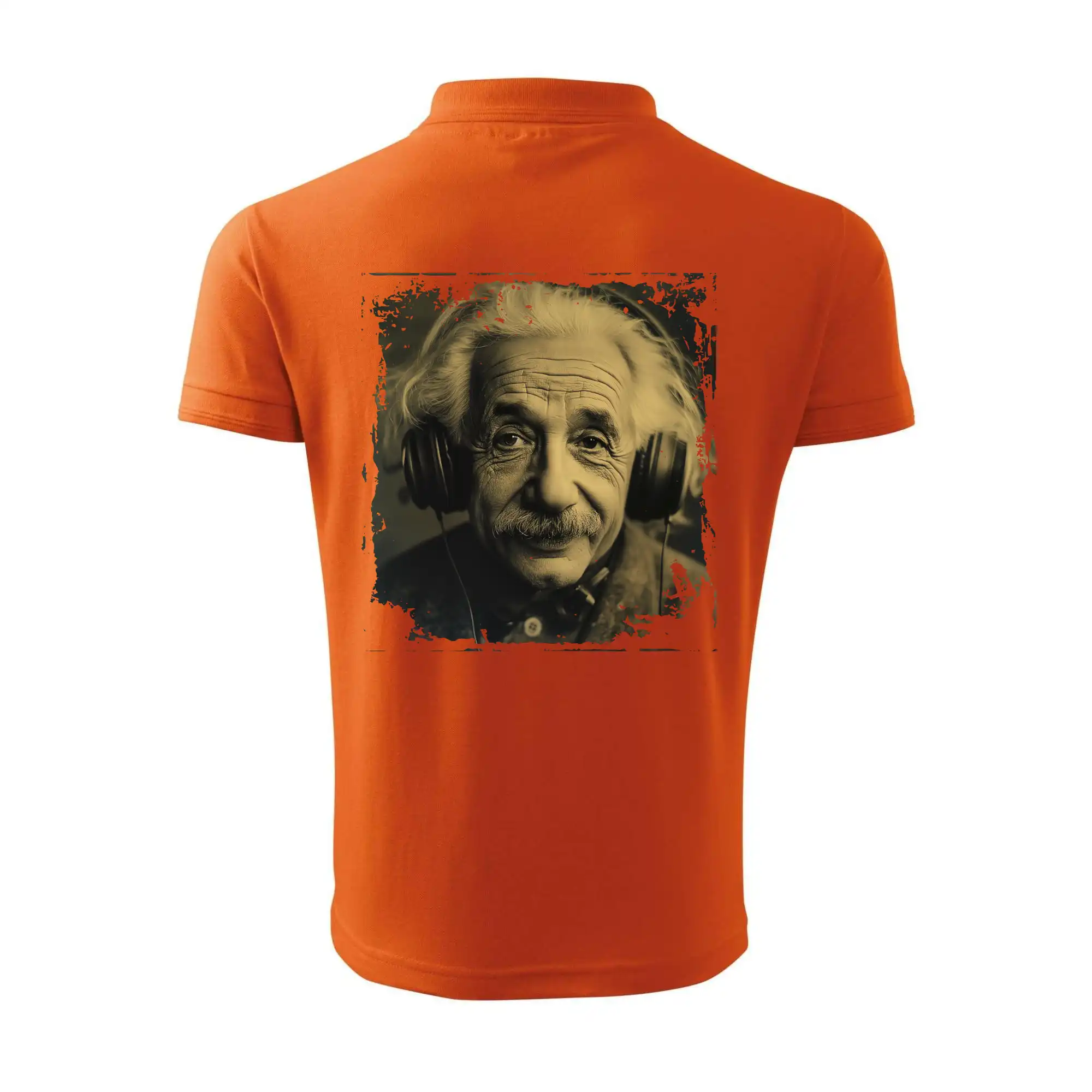 Albert se sluchátky