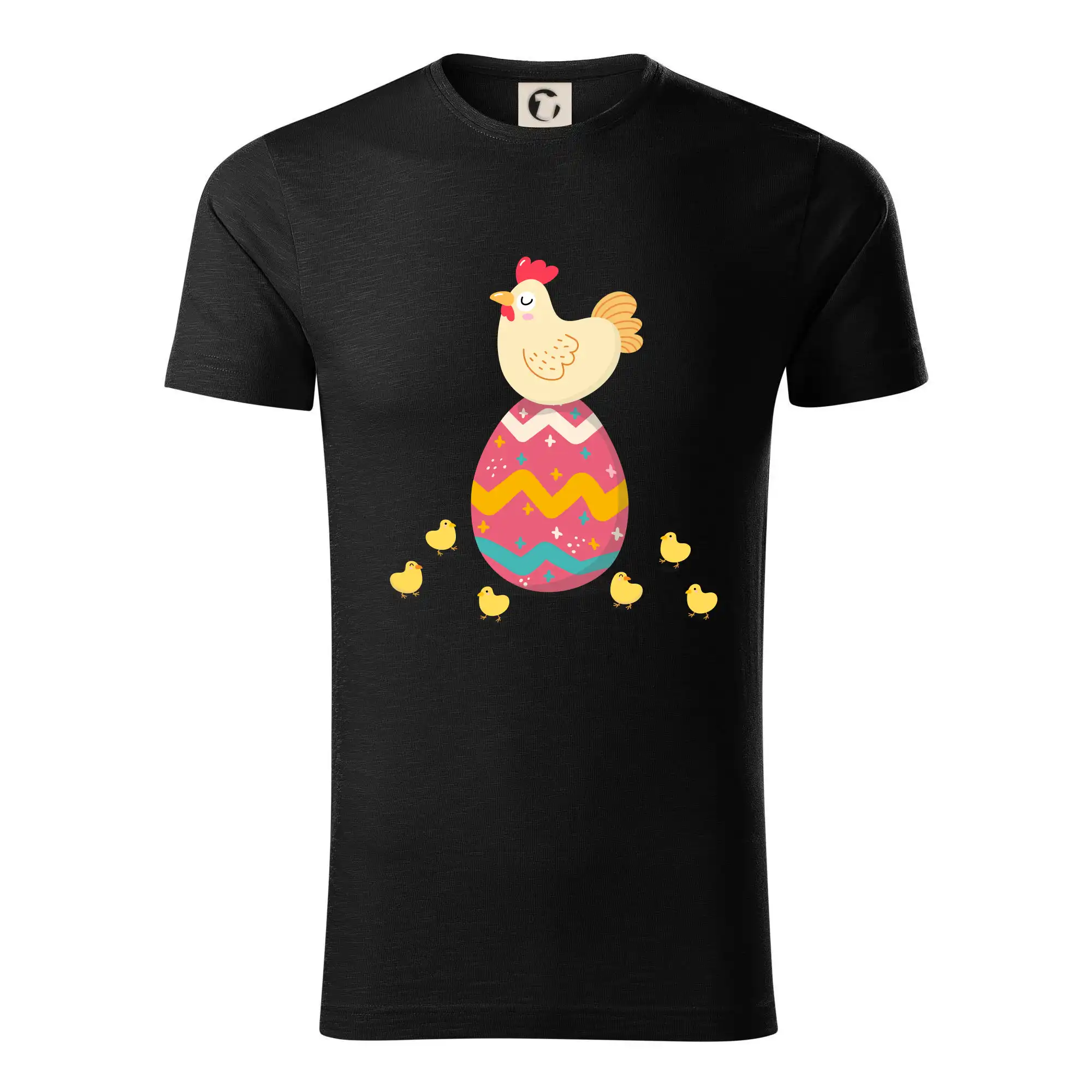 Slepice sedící na velikonočním vejci