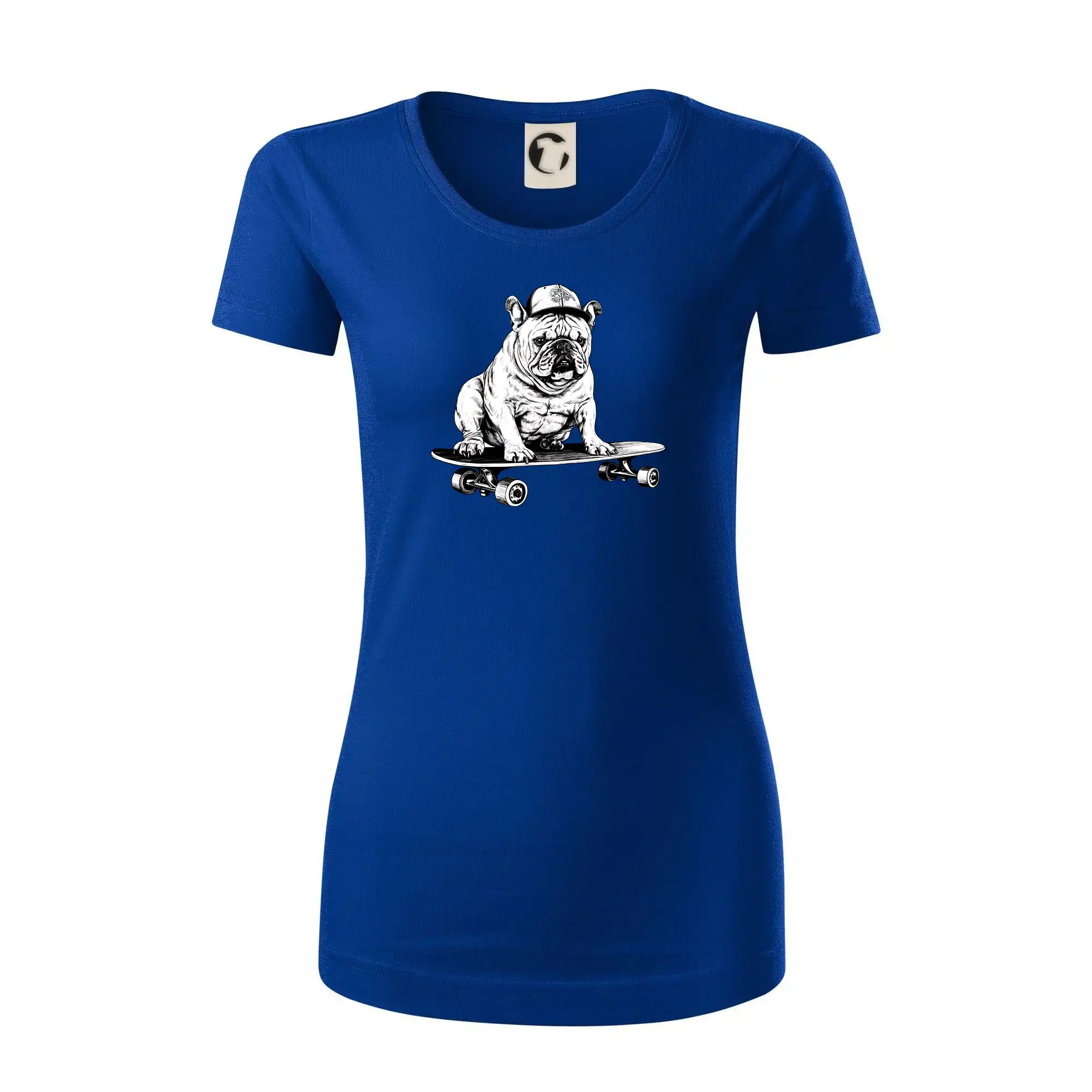 Černobílý buldok na skateboardu