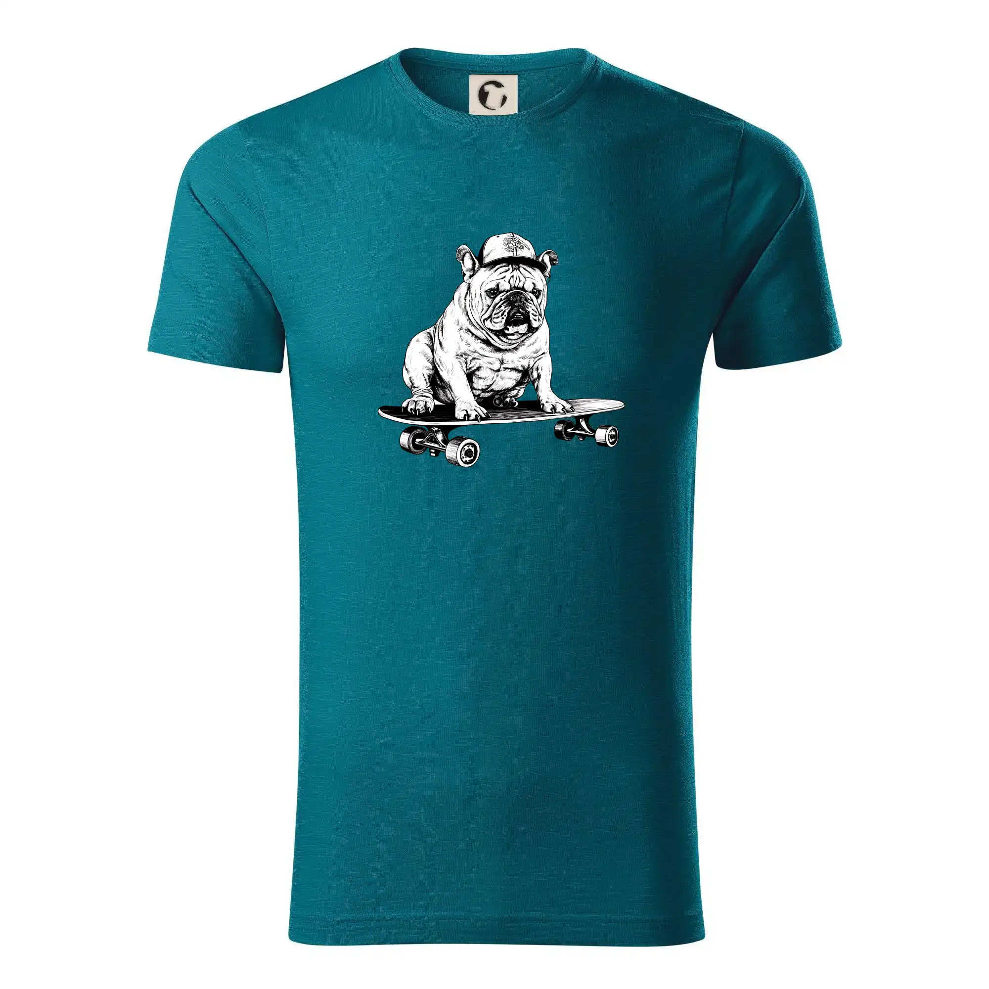 Černobílý buldok na skateboardu