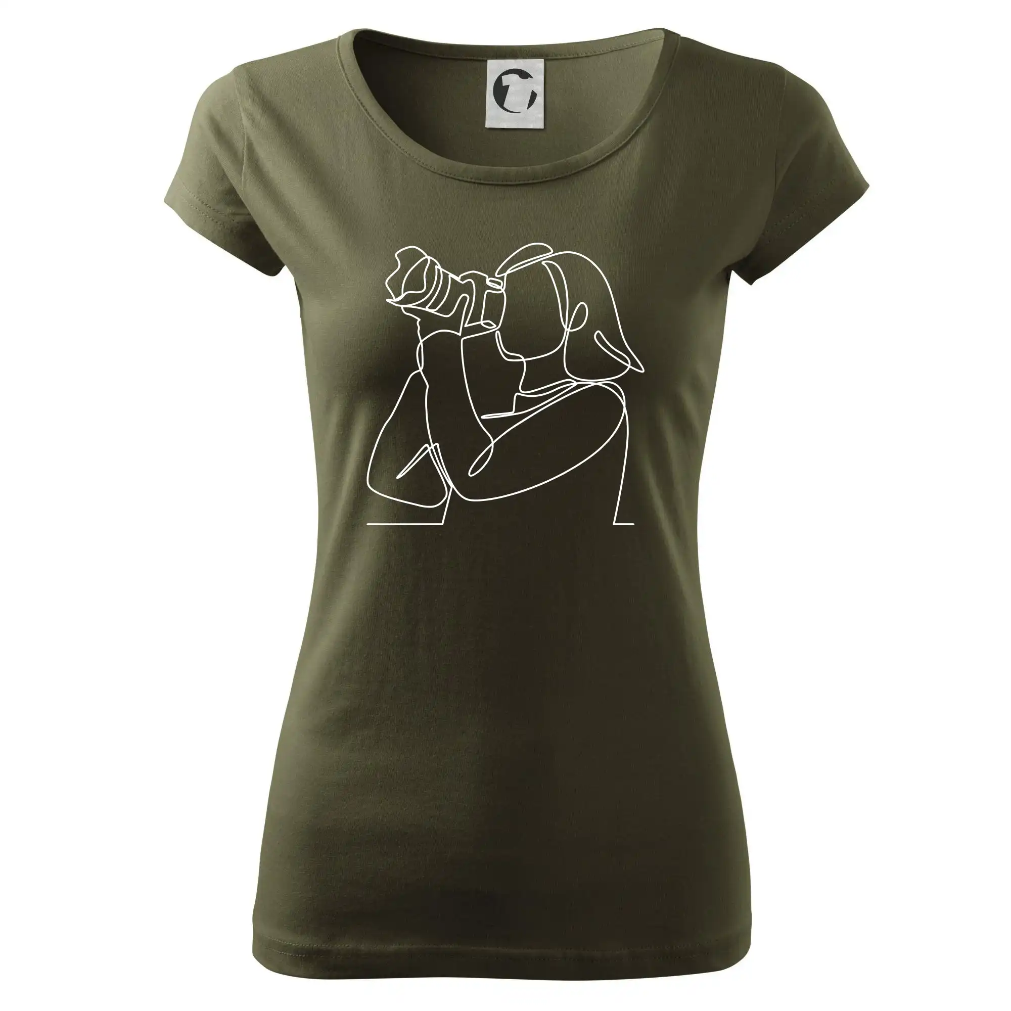 Fotografka stojící jedním tahem