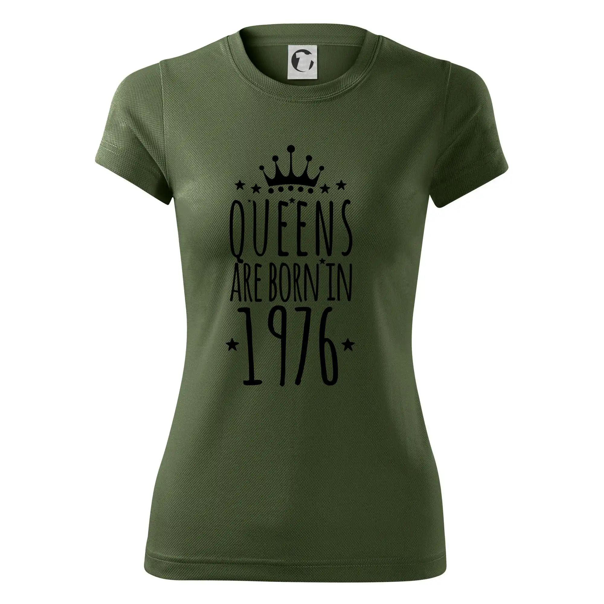Queens are born in 1976