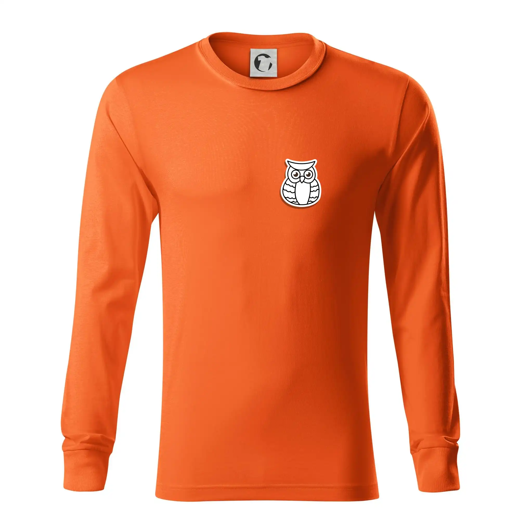 Sova kreslená na prsu